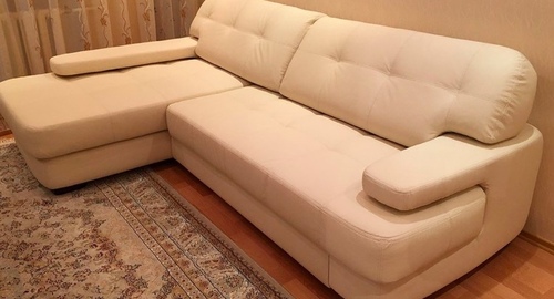 Обивка углового дивана.  Международная